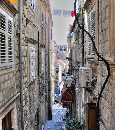 Major アパート *