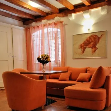 Apartment Major