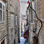 Major Apartmán *