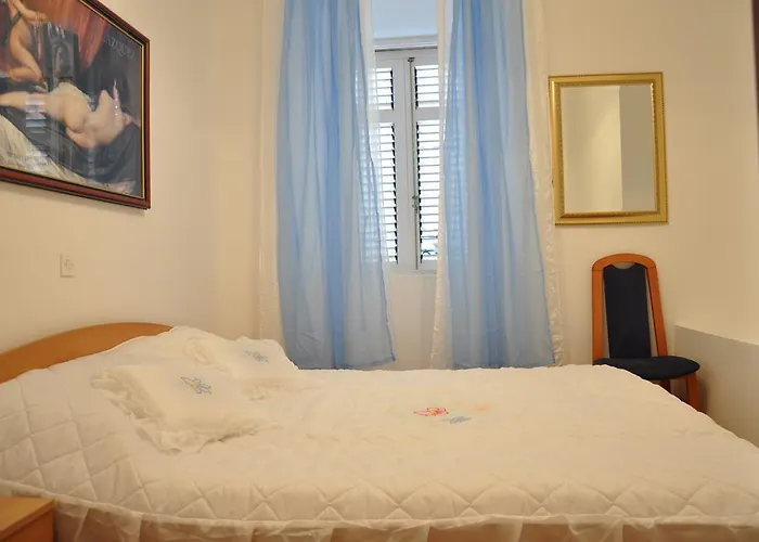 아파트 메이저 아파트먼트 *