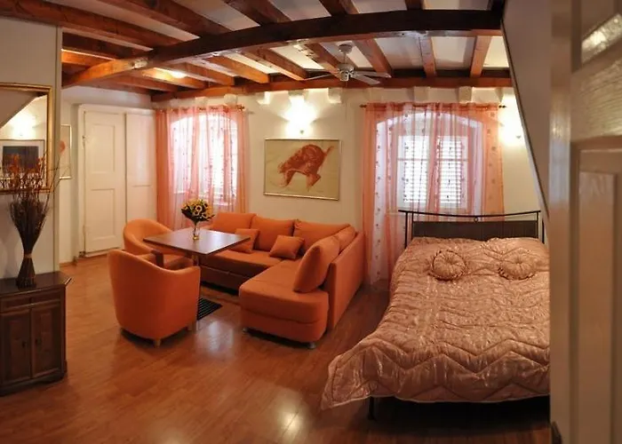 아파트 메이저 아파트먼트 *